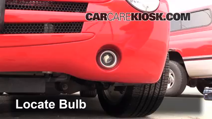 2004 Chevrolet SSR 5.3L V8 Lights Fog Light (replace bulb)